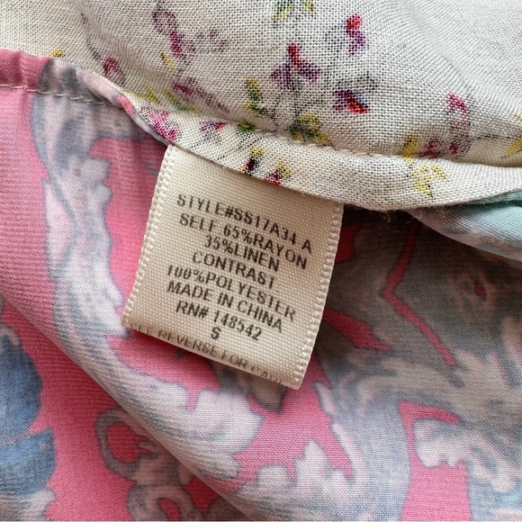 Cyrena Mixed Floral Pleated Back Tunic Artsy | Floral Blouse Size S - Picture 4 of 11